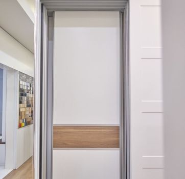 Classic White with prime oak insert