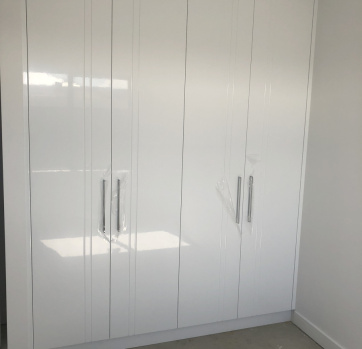 Lifestyle-Wardrobes-WA-HINGED-DOORS-02