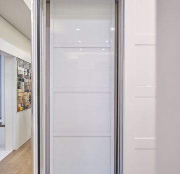 Super White glass expressions 