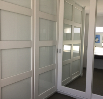 Classic white breeze white glass inserts