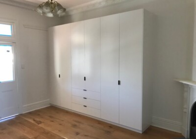 Lifestyle Wardrobes WA HINGED DOORS 03